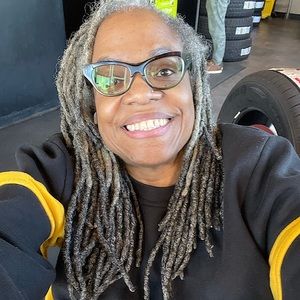 Meet your Posher, Beth